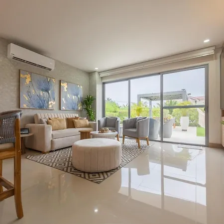 Apartamento Lujoso Con Salida Directa A La Playa Edificio Morros Eco
