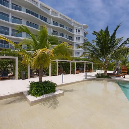Lujoso Con Salida Directa A La Playa Edificio Morros Eco Apartamento