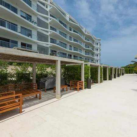Lujoso Con Salida Directa A La Playa Edificio Morros Eco *